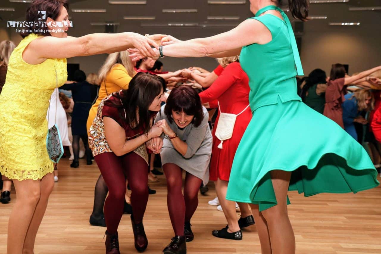 Liaudiškas Kalėdinis šokių vakaras